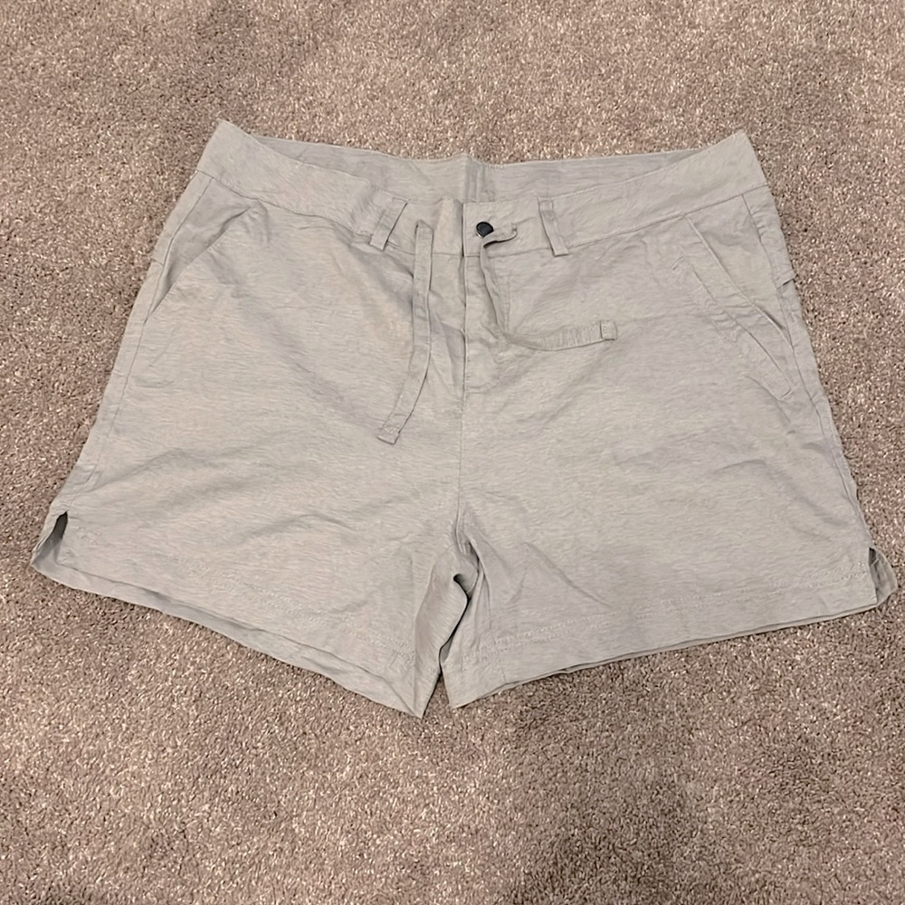 Ladies casual/ dressy shorts